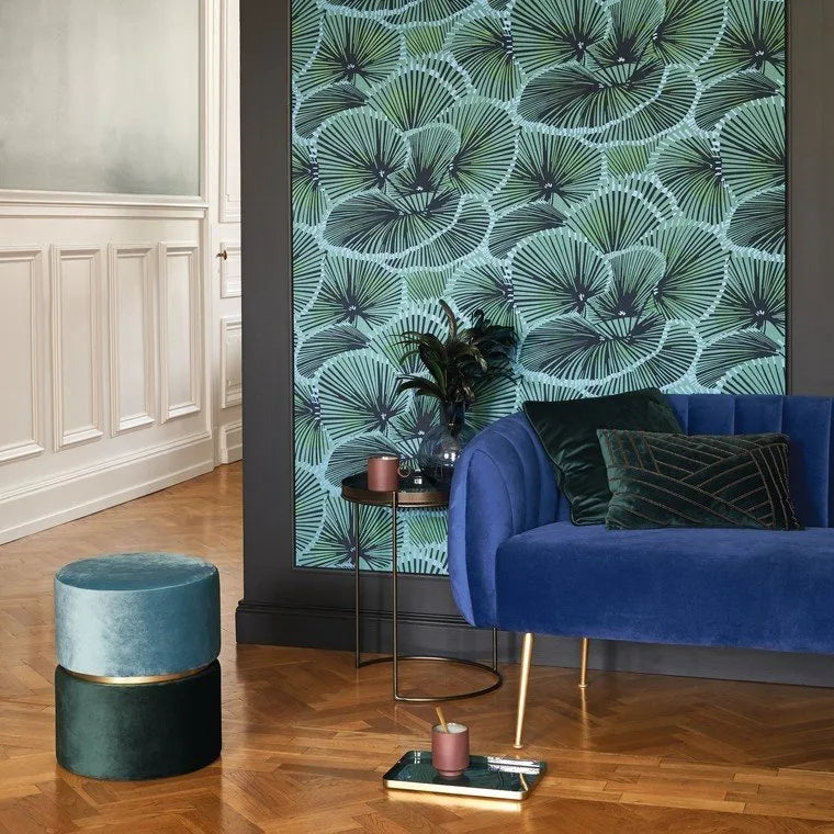 Closeup of a wallpaper showing its Contemporary, Dramatic, Floral, Two-tone pattern, color, and subtle texture.